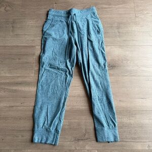Lululemon Ready to Rulu High-Rise Jogger Crop - Heathered Capture Blue - size 4